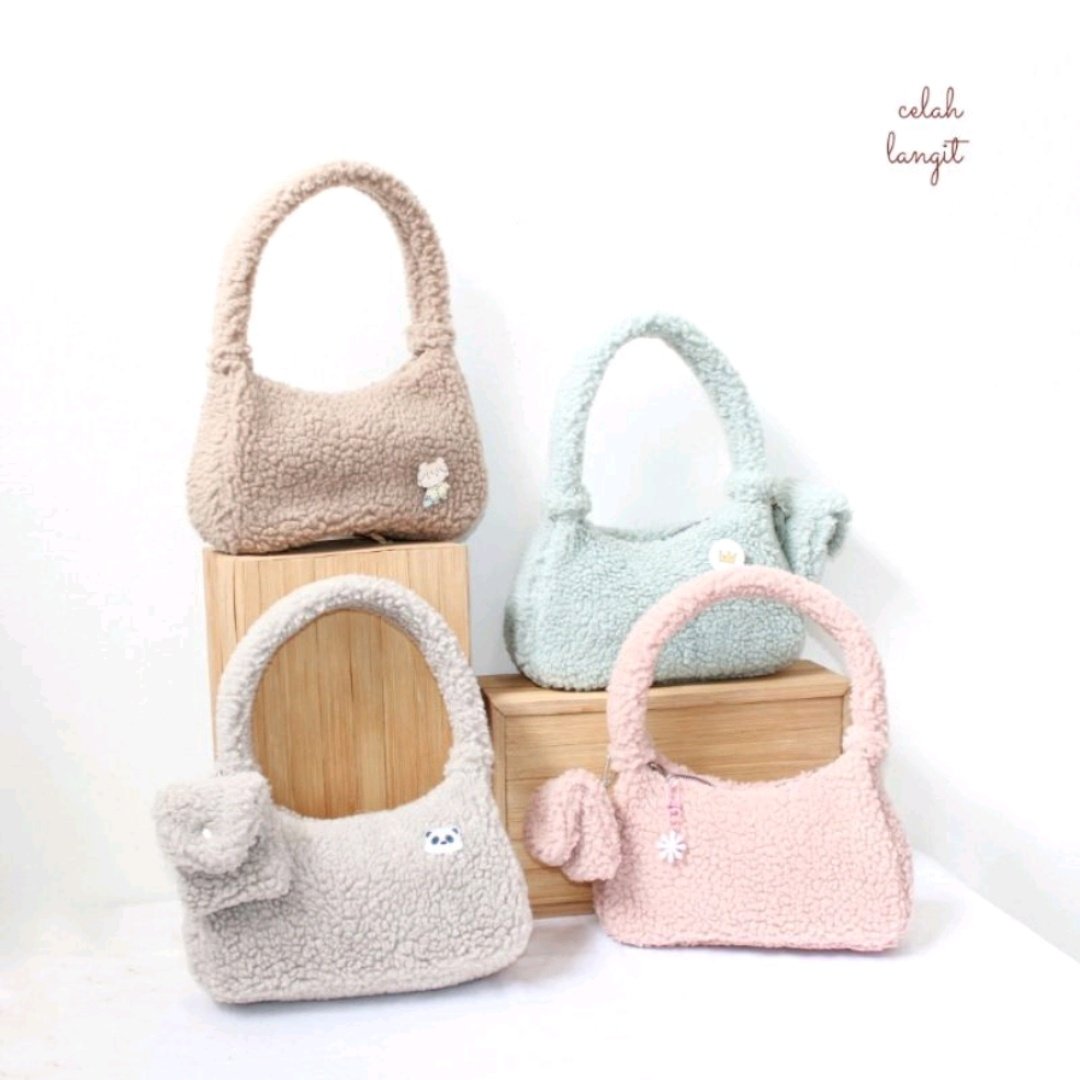 suxshiroll's tweet photo. 🎀 Orva bag
Material: fur
Lapisan: satin
⭐ 4,9
▶️ https://t.co/9n1Cp0fGlk https://t.co/HWH1DR3irK