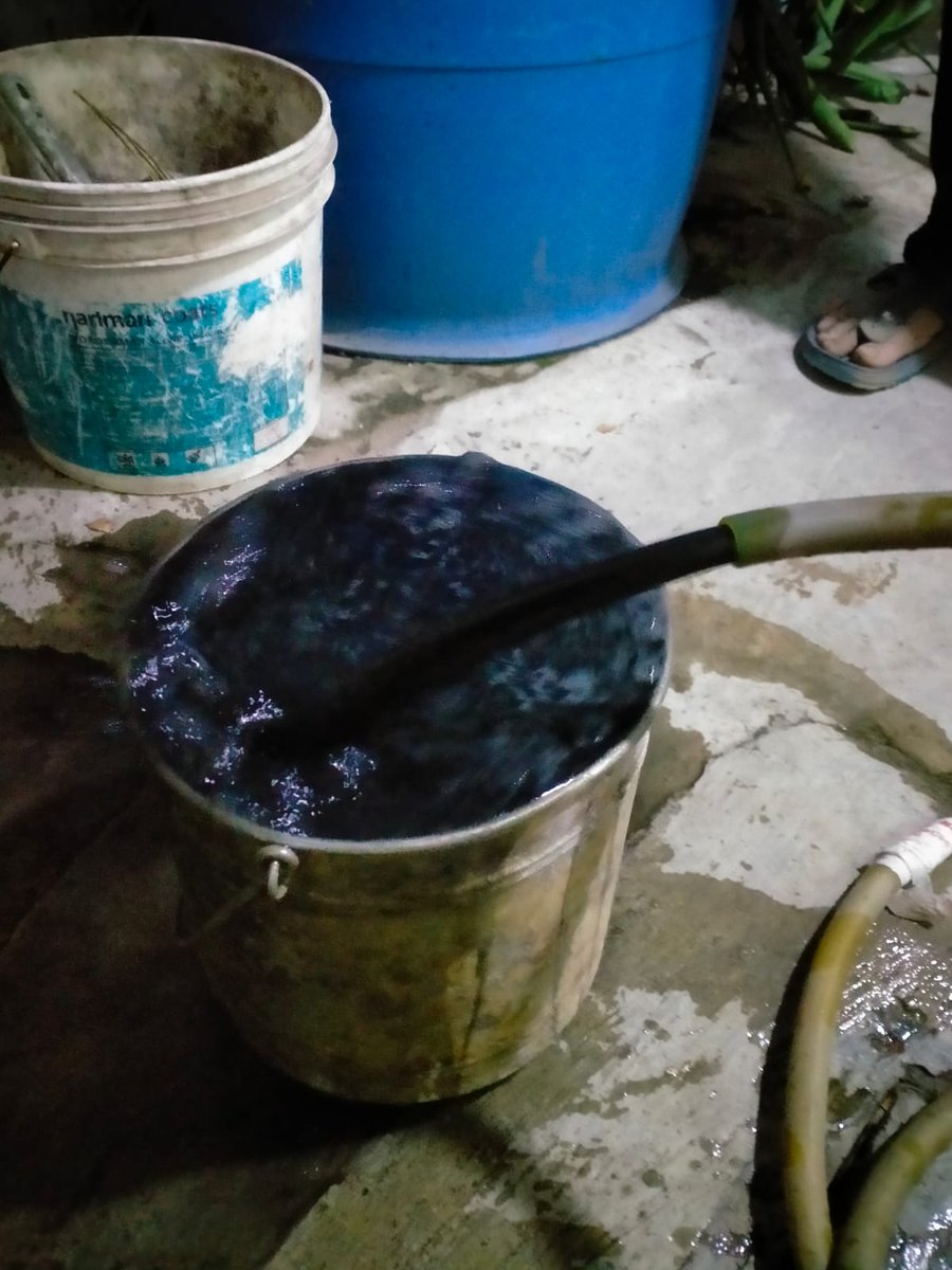 SyOnline2's tweet photo. @KTRBRS @HMWSSBOnline hello sir pls kindly request resloved water pollution problems facing last two but still date problems not slove token is Num 9990&amp; 3471 area phool bagh land mark asif kirana store..9394802116 https://t.co/VBCdlvhJrw
