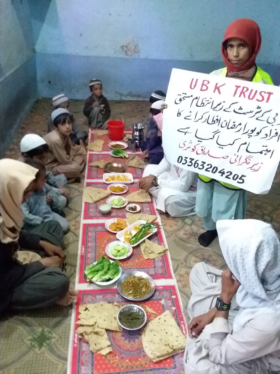 official_ubk's tweet photo. #پانچویں افطاری

#مشروع افطار الصائمين تبرع كريم من بعض المحسنين فجزاهم الله خيرا 
UBK TRUST "make a difference this #Ramadan by sponsoring an iftar meal for sameone in need
.
.
#ramadan2023  #happiness #charityfundraiser #helppeople #helppoor 

#UBK trust
+92 336  320 4205 https://t.co/kxHdA4knoq
