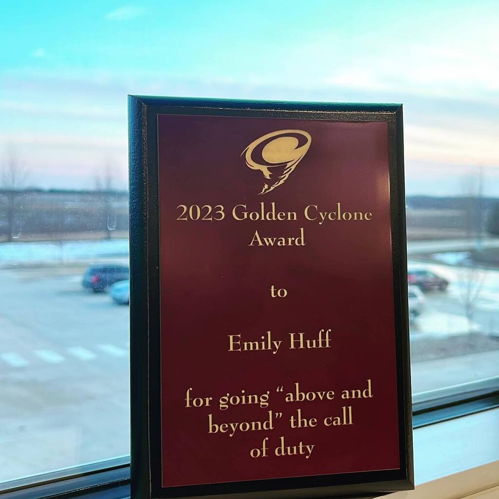 DHS Spanish Classes tweet media