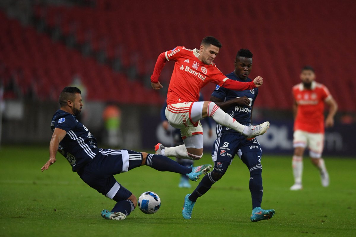 LucasCollar's tweet photo. 05/04 - Independiente Medellin x Inter (Medellin - Colômbia)
19/04 - #Inter x Metropolitanos
03/05 - #Inter x Nacional
24/05 - Metropolitanos x Inter (Caracas - Venezuela)
07/06 - Nacional x Inter (Montevídeo - Uruguai)
28/06 - #Inter x Independiente Medellin 

*Datas preliminares