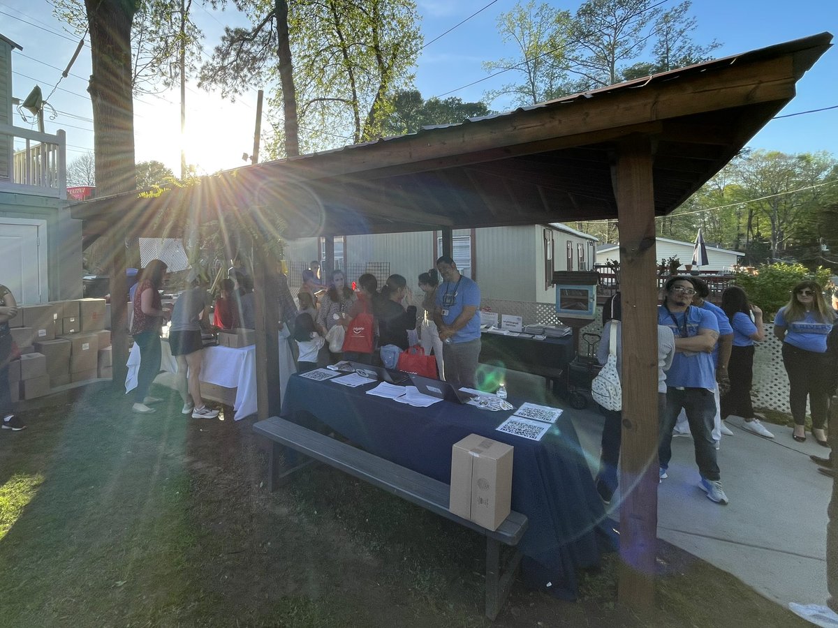 Anri Satoh (@anri_satoh) on Twitter photo It was great meet up with our community! Rivers Lions are getting stronger with #NAPPS communities & #OperationFeed <a href="/apsupdate/">ATL Public Schools</a> <a href="/APSFam_Alum/">David Galban</a> <a href="/JohnWallerEdD/">John Waller, EdD</a> It was great meet up with our community! Rivers Lions are getting stronger with #NAPPS communities & #OperationFeed <a href="/apsupdate/">ATL Public Schools</a> <a href="/APSFam_Alum/">David Galban</a> <a href="/JohnWallerEdD/">John Waller, EdD</a>