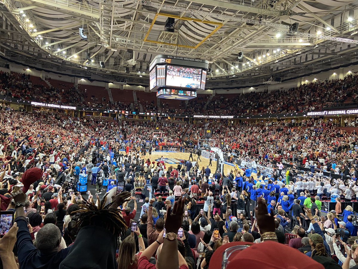 AlLeonard_EdD's tweet photo. 🏀Great win for the Lady Gamecocks! Final Four! Dallas, here we come!!! https://t.co/a5I3mGbAOR