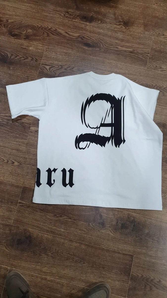 JahAmaru1's tweet photo. Oversized T’s for Spring?🌴 Signature V.2 A’maru T’s dropping soon! RT to help me find my next supporter.🤘🏾💫 https://t.co/15e310NXrn