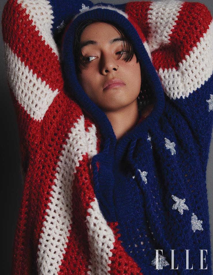 bangtantr's tweet photo. [230328] Elle Korea Website Güncellemesinden @BTS_twt V

(1/7)

#ELLExV #TAEHYUNGxELLE 

cr. verritaee https://t.co/b9BZR0DIrV