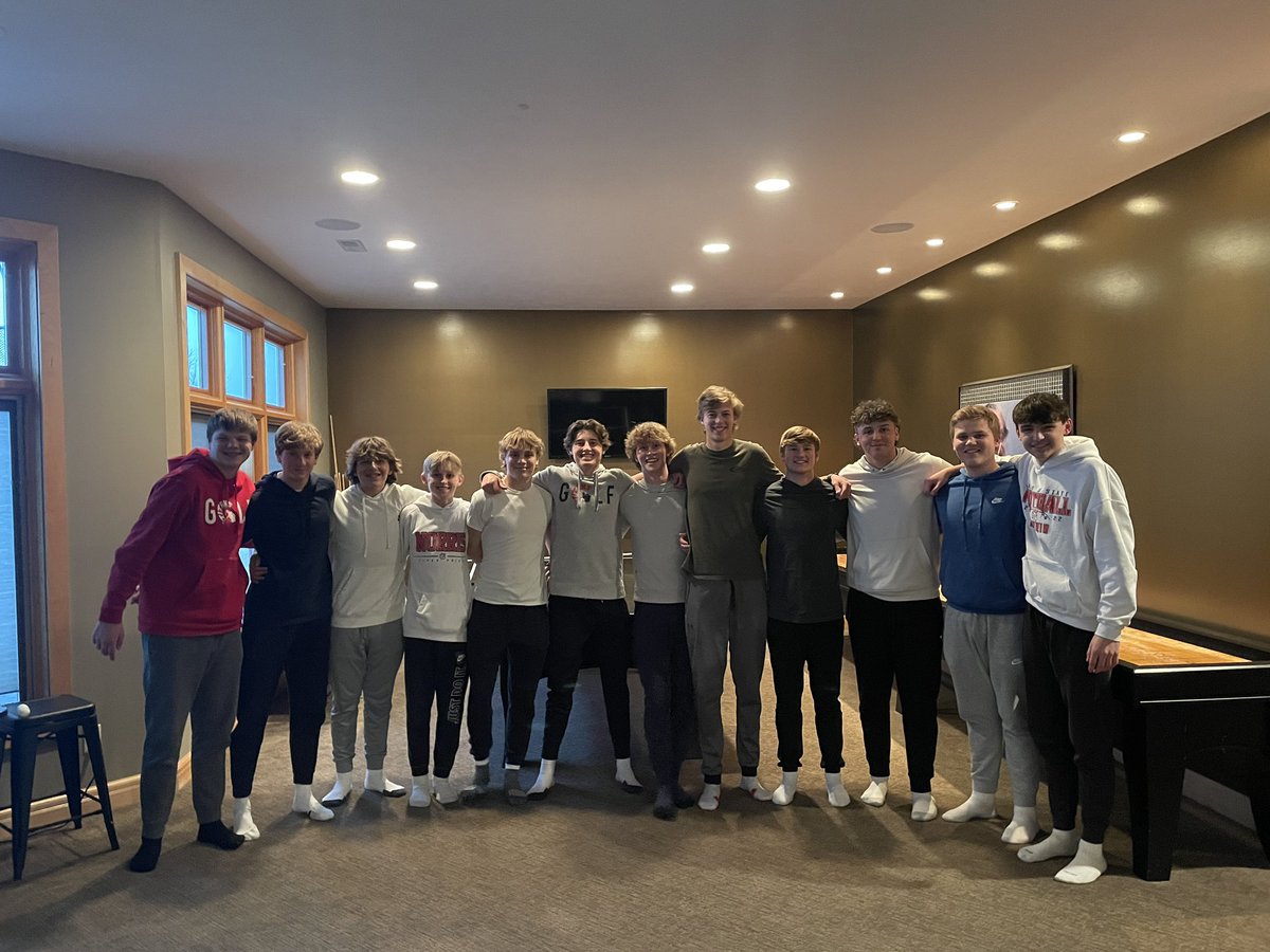 nsdgolf's tweet photo. Thank you to the Roche family for hosting Team Dinner before our first invite tomorrow at Gretna.

Shoutout to Cooper for winning the Ping Pong tournament. #NTG https://t.co/XhxJWRzOty