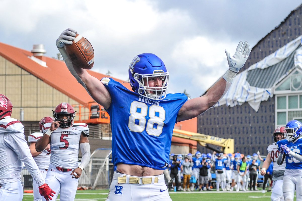 Coach_Swingle's tweet photo. Outstanding first Virtual Junior Day this evening for @HamCollFootball ! A ton of DUDES from across the country learning more about our elite academics and athletics. Class of 2024 is going to special! #RollConts https://t.co/s7vVILgHUV