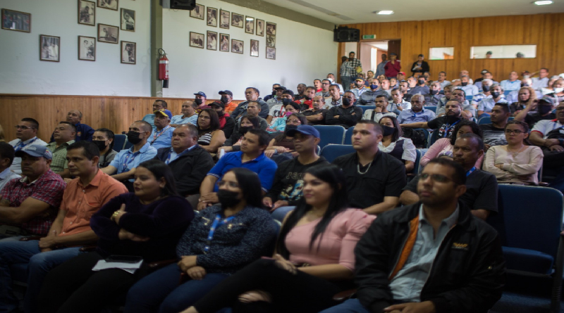 VTVcanal8's tweet photo. IVIC Realiza seminarios para visibilizar proyectos científicos

#NiCorrupciónNiGuarimbas  

https://t.co/TxDVJKFWPD https://t.co/GlKdNrgtmH