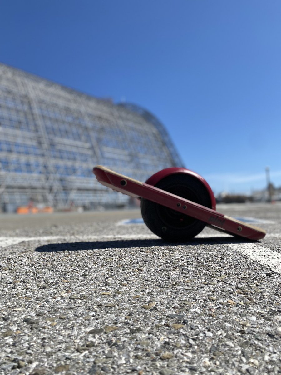 Leah Kucera tweet media