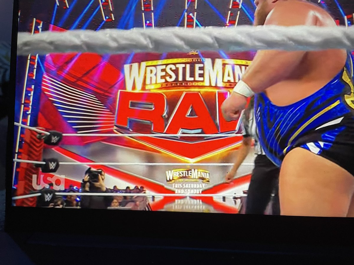 ShowTimeAJC's tweet photo. My mother has been calling it wrestlemania RAW for years, so tonight is really just about making her right. 😩 #wweraw #wwe #MondayNightRAW @WWE https://t.co/UtkWVuZDAb