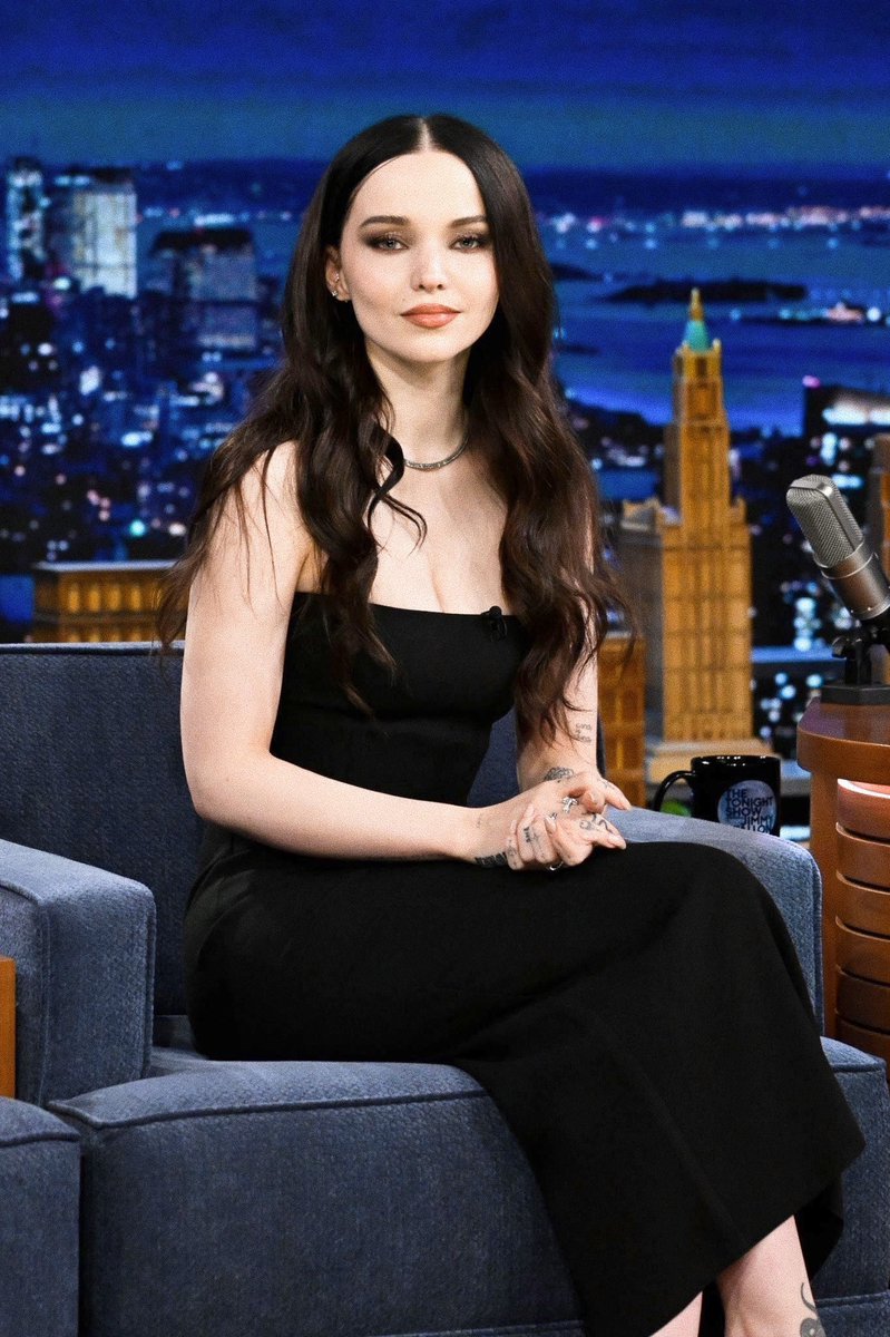 DOVEARCHlVE's tweet photo. dove cameron: the tonight show starring jimmy fallon https://t.co/cGyBzgBGwa