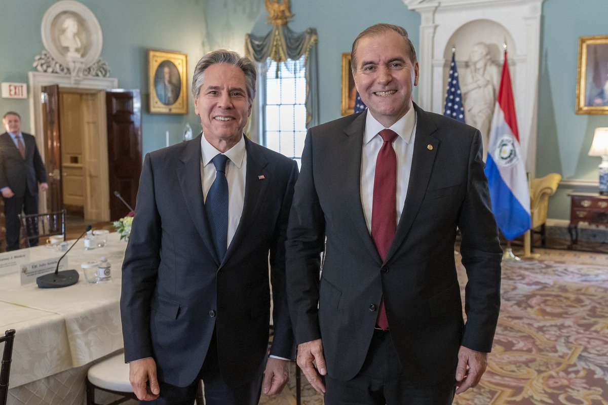 SecBlinken's tweet photo. Met with Foreign Minister Arriola @mreparaguay today, a strategic partner and friend in the region. We value Paraguay’s strong partnership in promoting democratic values, addressing security challenges, combatting corruption, and advancing our cultural and commercial ties. https://t.co/j4d9FSZmcp
