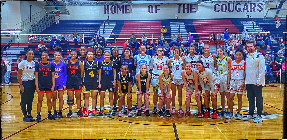 NBEagleHoops's tweet photo. Thank you to everyone who came out tonight and supported these girls. It has gotten bigger each year. We had several coaches attend and were able to get to talk to several unsigned seniors tonight. Also huge shoutout to @CoachBragg10 for helping me with this 🤝 #GirlsHoopToo https://t.co/TU4J13Th8U