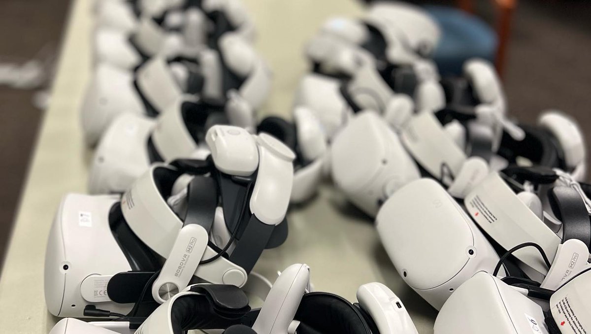 MostlyHarmlessMedia tweet media