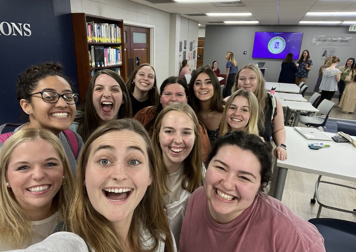 MsBechtold1's tweet photo. I had such a great time at the Kappa Delta Pi spring meeting! We installed our new executive committee and honored our graduating members! https://t.co/yW5oR2POau