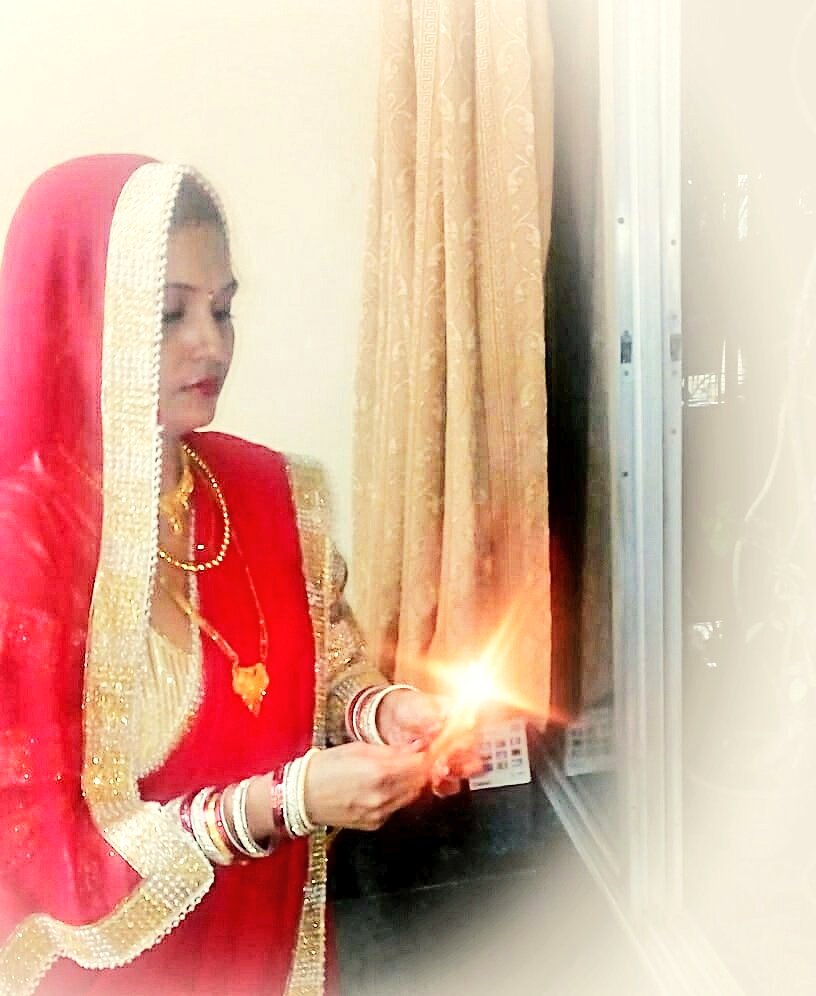 I_am_Shikhaa's tweet image. अतुलितबलधामं हेमशैलाभदेहं
दनुजवनकृशानुं ज्ञानिनामग्रगण्यम् ।
सकलगुणनिधानं वानराणामधीशं
रघुपतिप्रियभक्तं वातजातं नमामि ॥

🙏जय हनुमान जी 🙏

🙏 राधे राधे 🙏🙏

#Varanasi 🙏🙏
#Mahadev
#राधे_राधे
#हनुमान_जी
#RedTwitter
#SareeTwitter