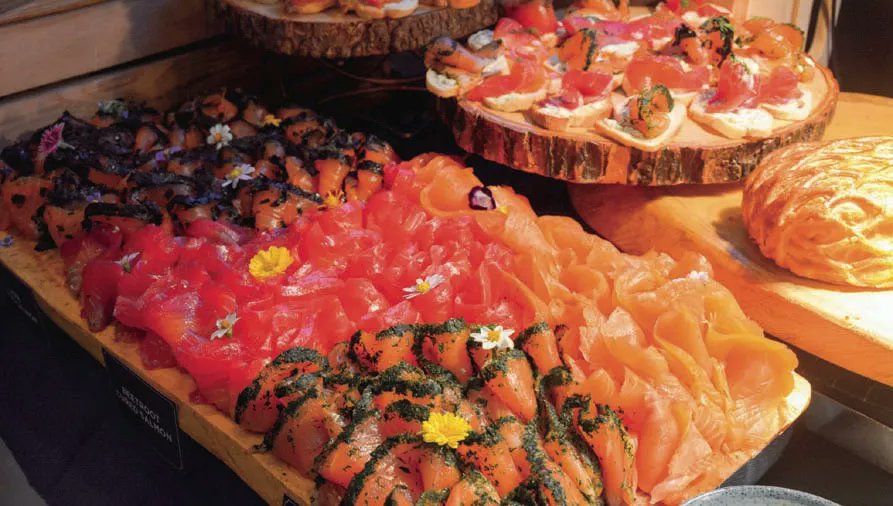 TheBigChilliMag's tweet photo. THAMMACHART SEAFOOD’S QUEST TO FIND, CATCH AND DELIVER THE BEST PRODUCTS PAYS OFF
The search for quality fresh and frozen seafood that meets the most rigorous standards of sustainability, and satisfies the high expectations of Bangkok’s...

Read More: https://t.co/BzPkr7TOuS https://t.co/ulmGCIw6tT