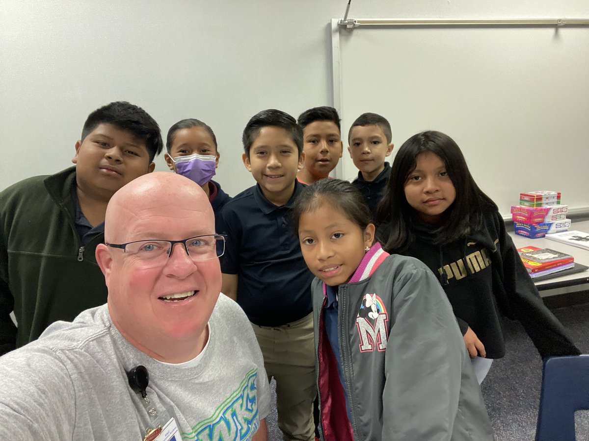 Had a great time with <a href="/MissKRivas/">Ms. Rivas</a> kiddos today for math blitz! Some smart <a href="/ajbushelem/">Bush Elementary</a> students! #bettertogether