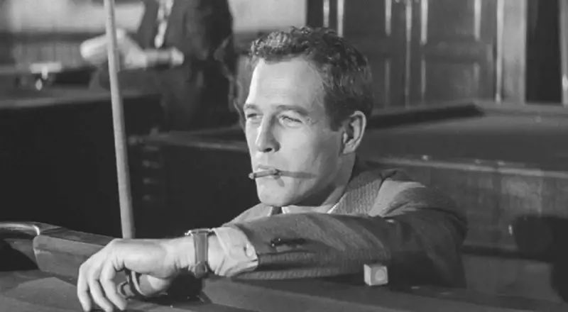 will_schumer's tweet image. Actual pic of me in the bar rn