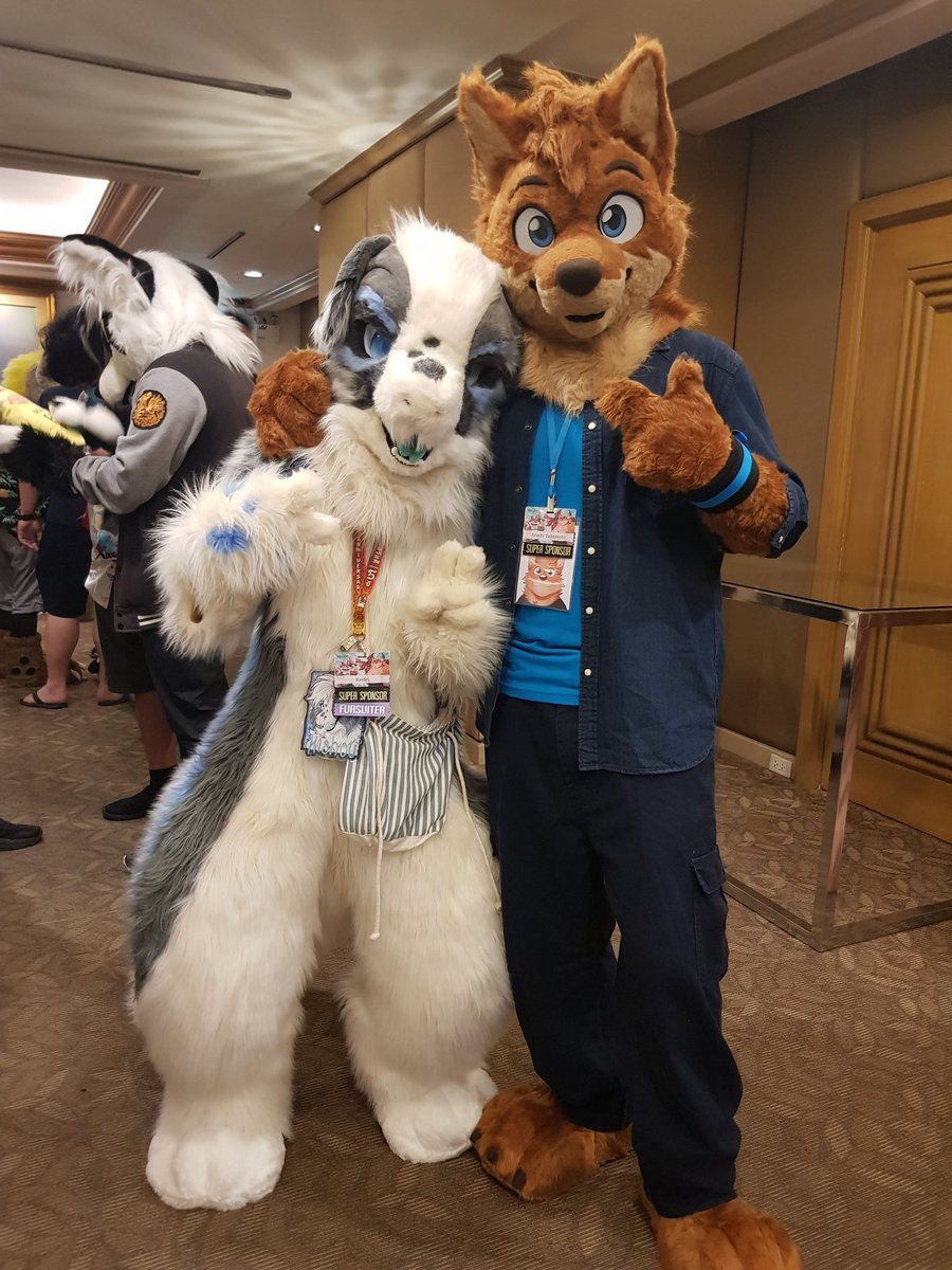 kavlri's tweet photo. #thaitails2023 !
Kishou's fullsuit debut ^^
A ton of fun, glad to meet everyone again after so many years https://t.co/taRu3ywM5O