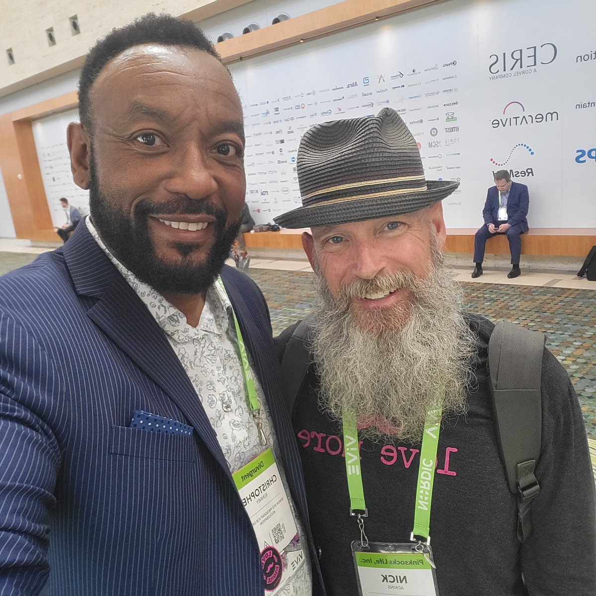HealthITProf's tweet photo. Had the pleasure of connecting with #PinkSocks founder #jonmcbride. Let's spread the love! https://t.co/lMd73INBG2