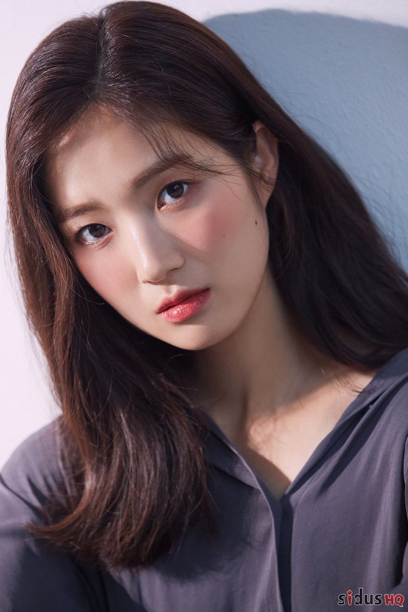 pkjimin_bts's tweet photo. Además de que supuestamente #ByeonWooSeok ha sido elegido para protagonizar el drama #TimeToWalkThroughMemory también #KimHyeyoon ha sido supuestamente elegida como la protagonista femenina.
Es un drama de comedia romántica y fantasía
Trata de representar el proceso de...+ https://t.co/vKlII75xJS