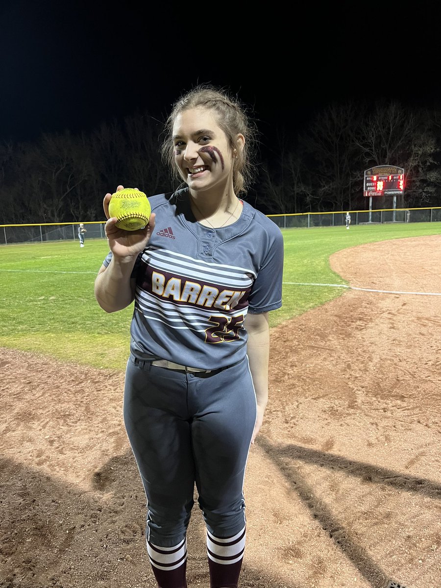 JV won 4-2 against Franklin Simpson! <a href="/Shelbymv25/">Shelby</a> with the 💣!  JV improves to 3-0! #FightOn