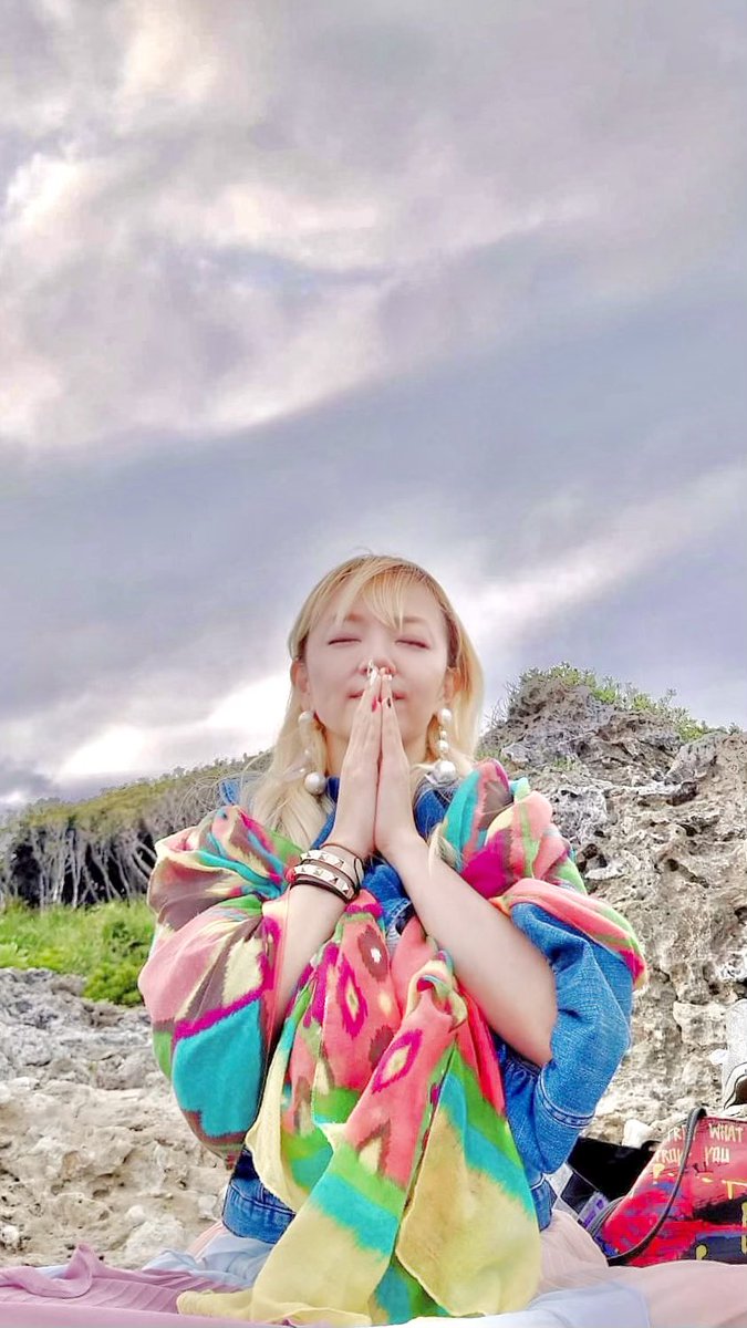 mikonikoeco's tweet photo. 神の島、久高島から
すべてのみんなへ
「愛の祈り」を送ります✨

深呼吸して
「受け取る」と心で唱えて
リプ＆リツイートして受け取ってね♡

#たまたま祈りの日だったみたい
#ネオスピ https://t.co/0SISttIsea