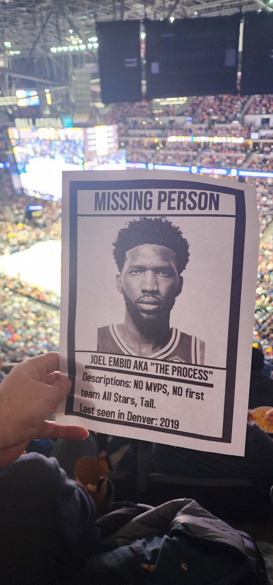 DoubleJay20's tweet photo. Where is he??? 
@DNVR_Nuggets
 @Adam_Mares @DLineCo @HarrisonWind @DuvalierJohnson @BrendanVogt
#jokicmvp #jokearoundandfindout #Nuggets #MileHighBasketball #dnvr https://t.co/orhDr6XCil