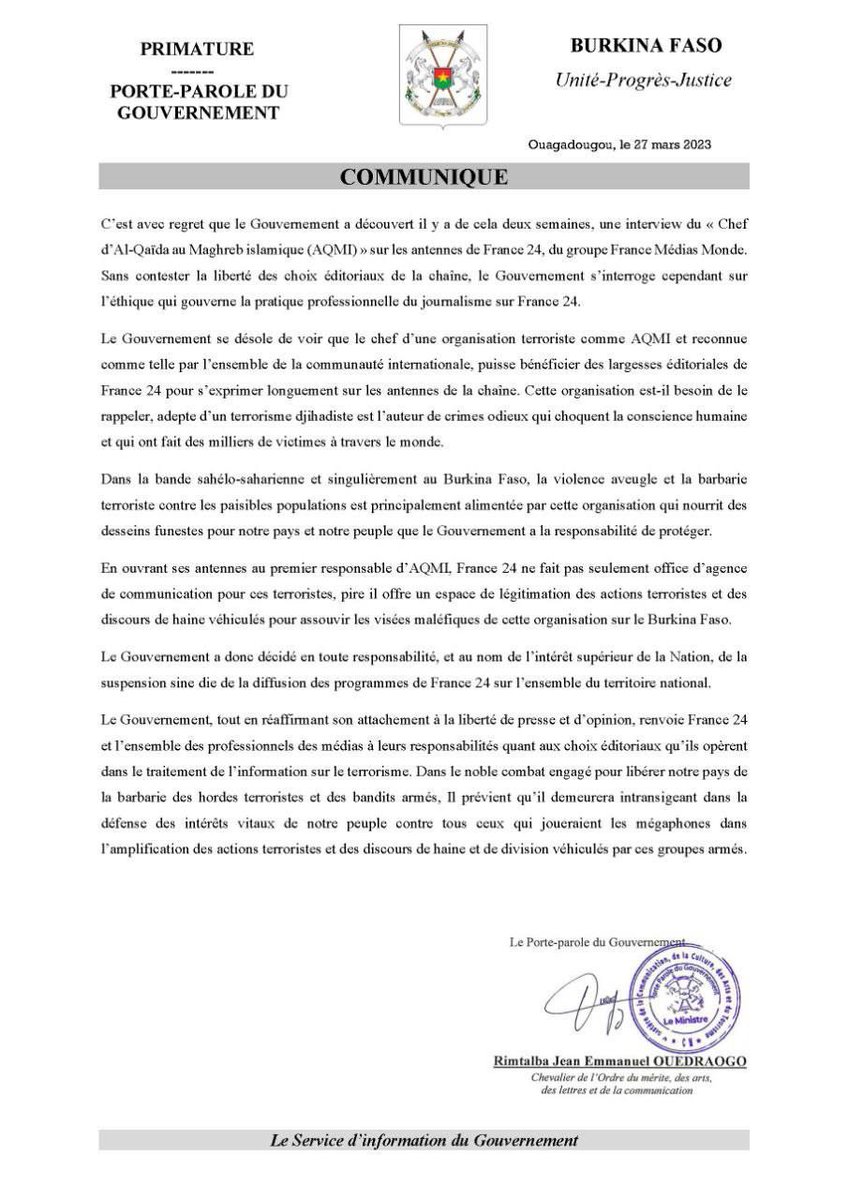 💥Burkina Faso🇧🇫 prohibió a France24🇨🇵 emitir en su territorio tras publicar una entrevista con el líder de Al-Qaeda☠️ en la región del Sahel Abu Obeida Youssef Al-Annabi.

👉Que facilidad tienen los Occidentales para coincidir con los terroristas 
#BurkinaFaso 
@ssmoghadam