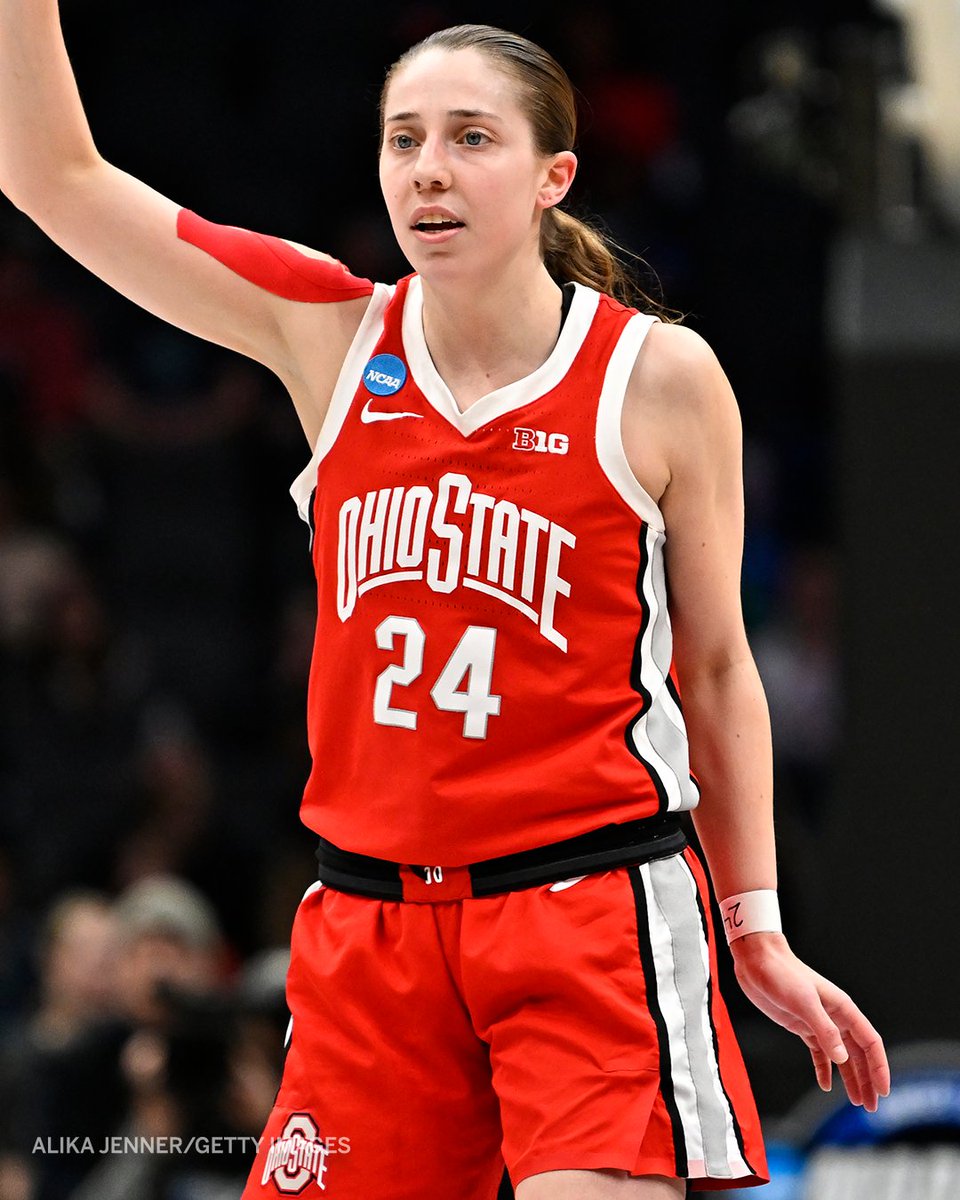 espn's tweet photo. Taylor Mikesell is COOKING in the first half ♨️

🏀 19 PTS
🏀 5-6 3-PT FG https://t.co/HMjJViTek4