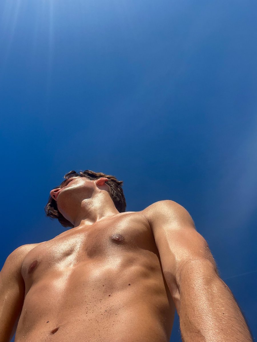 FsRbWx_aEAAvm8V?format=jpg&name=medium