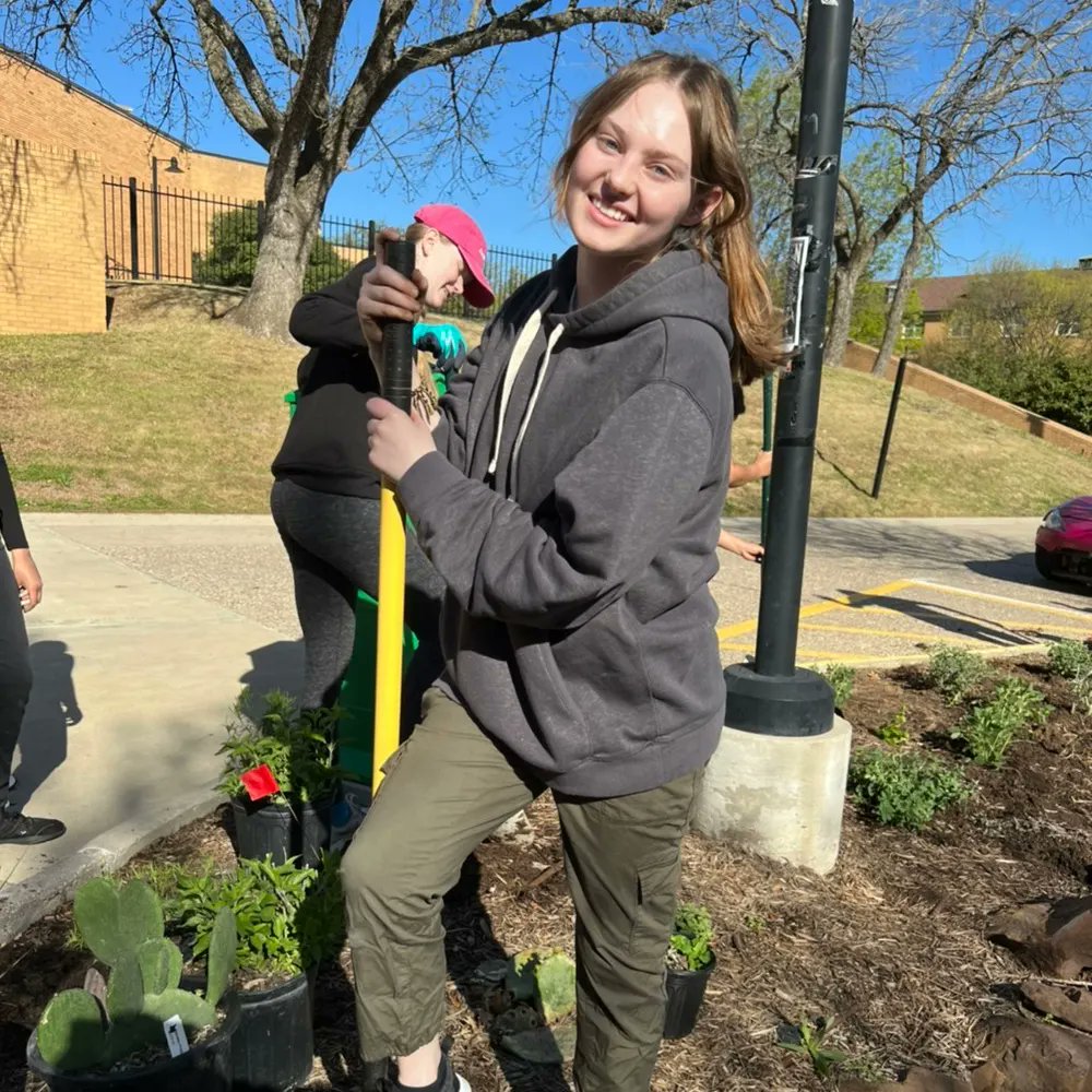 UNTRotaract's tweet photo. This past Saturday, Rotaractors attended The Big Event at UNT where they helped plant greenery on campus! Pt. 2 https://t.co/4QjPZIG57h