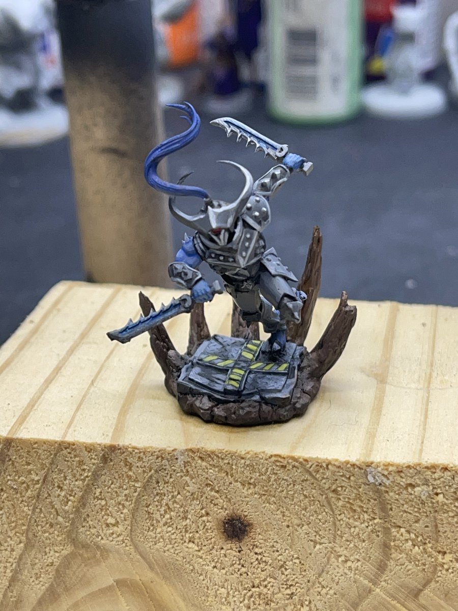 Working on my NMM. First attempt went pretty well but can do better on the next one.

#nmm #ArchvillainGames #3dprinting #miniaturepainting #miniature