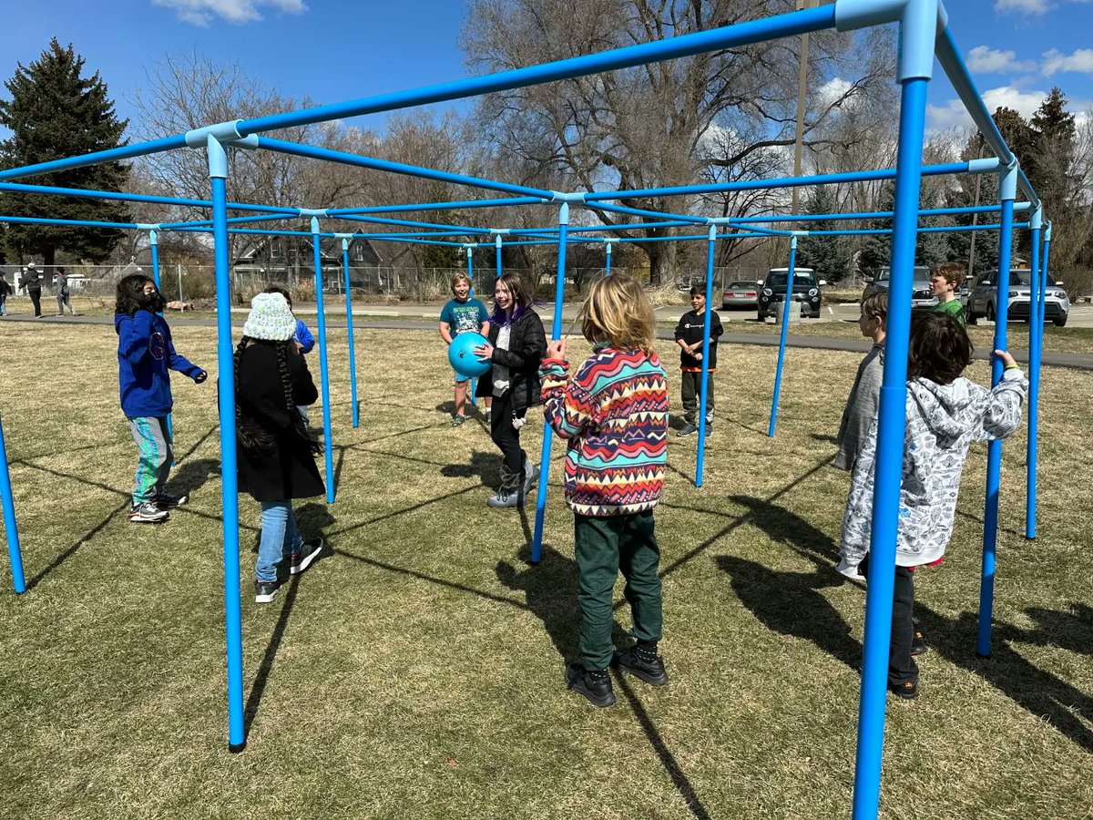 PtsaLowell's tweet photo. @9squareintheair game moved outside on this beautiful spring day!🌤️ We love that this game can be indoors and outdoors!
While weather isn't predicted to stay "spring" like, we are soaking up every moment we can!
#lowellleopardpride #EverythingsPossibleBSD https://t.co/OmgOfUWoEg