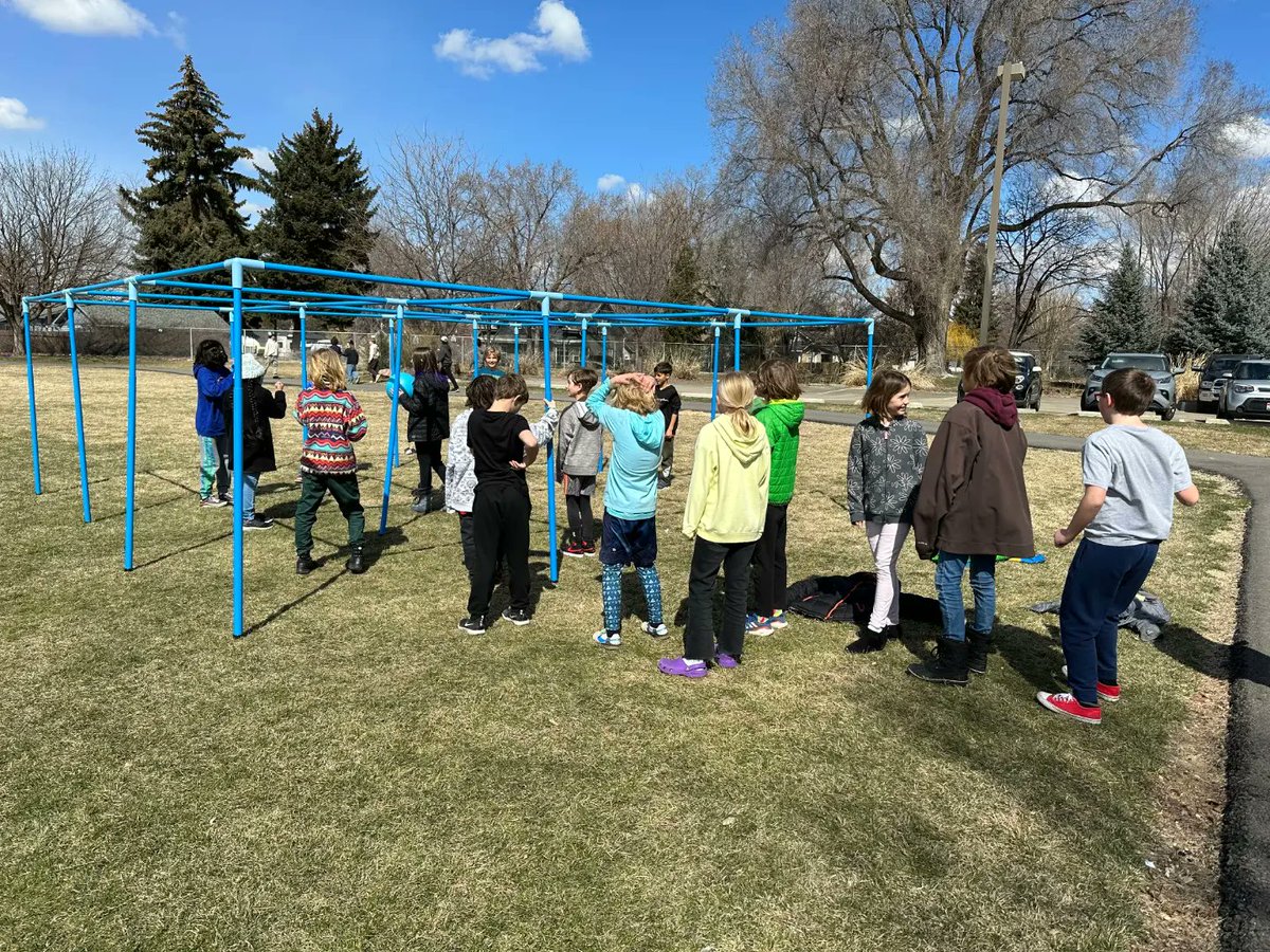 PtsaLowell's tweet photo. @9squareintheair game moved outside on this beautiful spring day!🌤️ We love that this game can be indoors and outdoors!
While weather isn't predicted to stay "spring" like, we are soaking up every moment we can!
#lowellleopardpride #EverythingsPossibleBSD https://t.co/OmgOfUWoEg