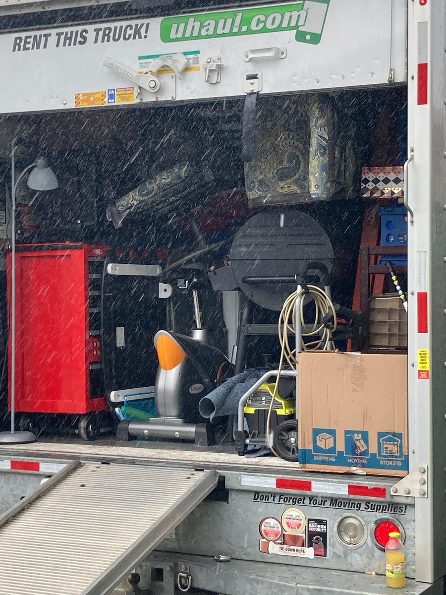 muscle_moving's tweet image. Get Help Fast!
We offer same-day moving help at no extra cost for labor only or moving and delivery service. 
Rain, Sleet or Snow.
Serving greater Huntsville, AL metro area, seven days a week.
#samedaymovers #movinghelp #laboronly #movinganddelivery