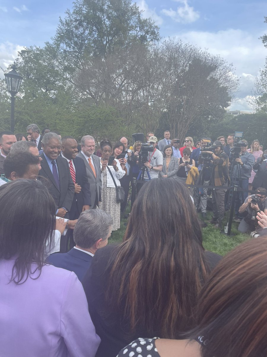 GladneyNc's tweet photo. What a day! #ncga #ncpol #medex #h76 https://t.co/HFzIN8WzuO