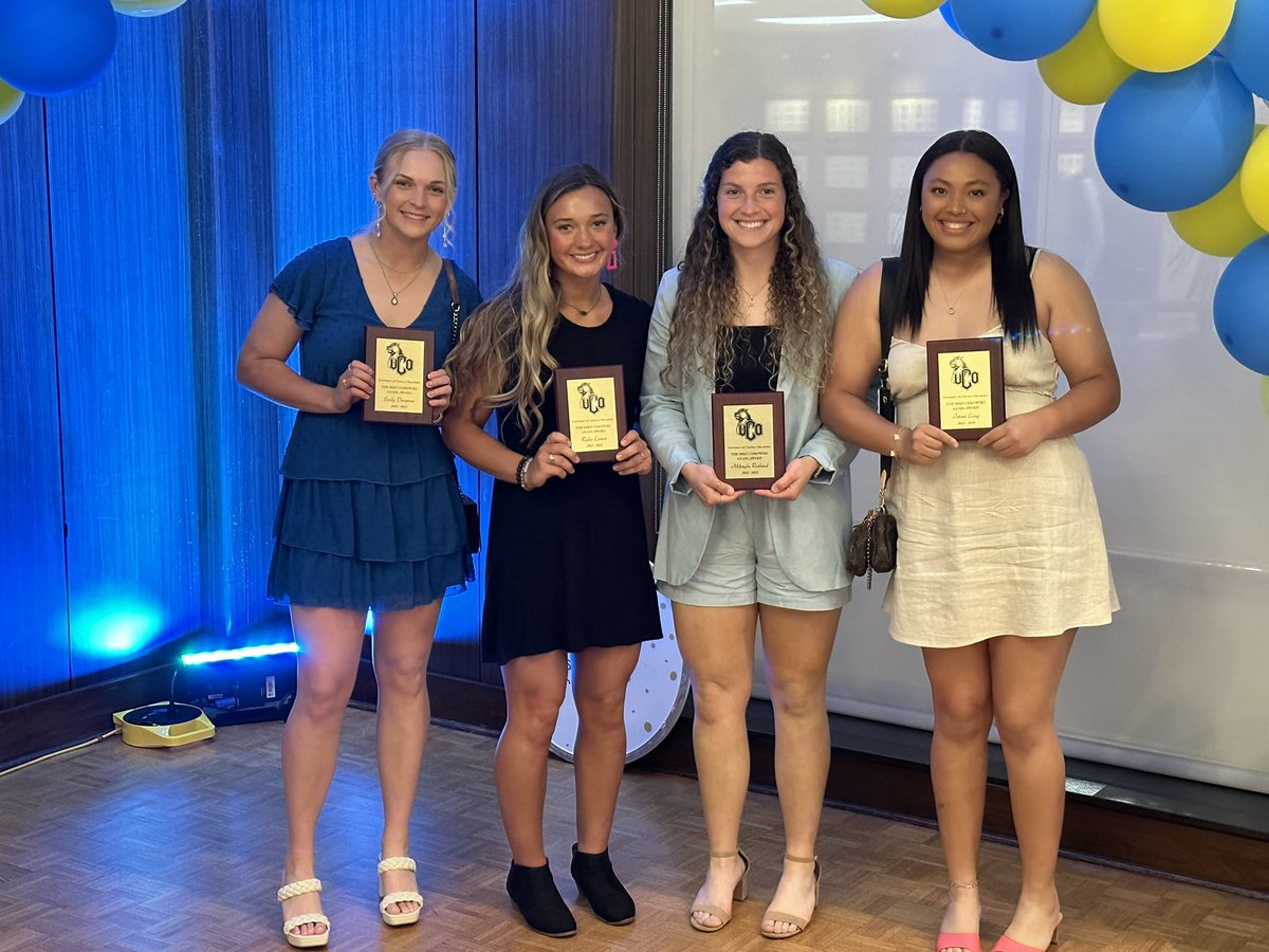 UCOSoftball tweet media