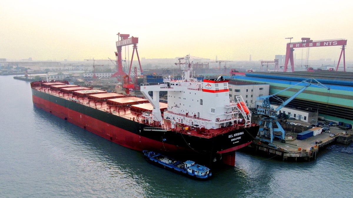 angloeasterngrp's tweet photo. Yesterday, we warmly welcomed MV #GCLKrishna into the fold. A #newbuild under the mgmt of our HK office, the 120,327-dwt #bulkcarrier joined us straight from the yard in Jiangsu, where #AETS had been supervising it. Well done and congrats to all involved! 🛳 #newjoiner #takeover https://t.co/ynLxoJgvdv