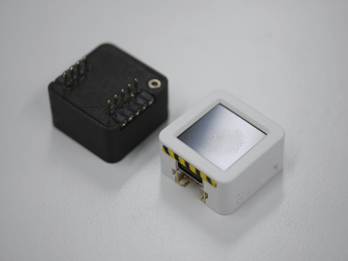 ushineko3n's tweet image. 前に作った電池ボックスで
ATOMS3が動くか確認
LIR2032(3.7V/45mAh)×2でWi-Fi通信までOKでした。
コイン形リチウムイオン電池のLIR2032は充電できてリポより安全に使えます。S9V11F5の5V出力
#M5Atom