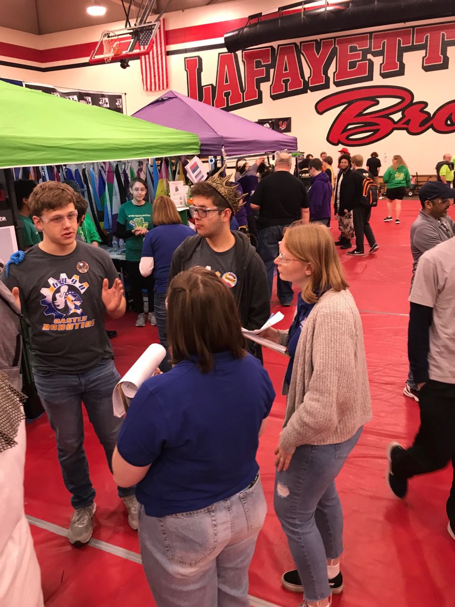 Castle6498's tweet photo. Congrats to our Dean's List nominees Jackson and Rowan who were recognized at the @FIRSTINRobotics Tippecanoe event for their leadership, comittment to core values, technical expertise, ability to motivate others, &amp; contribution to our team. #FINFAM #omgrobots #morethanrobots https://t.co/A9FbHZtHa1