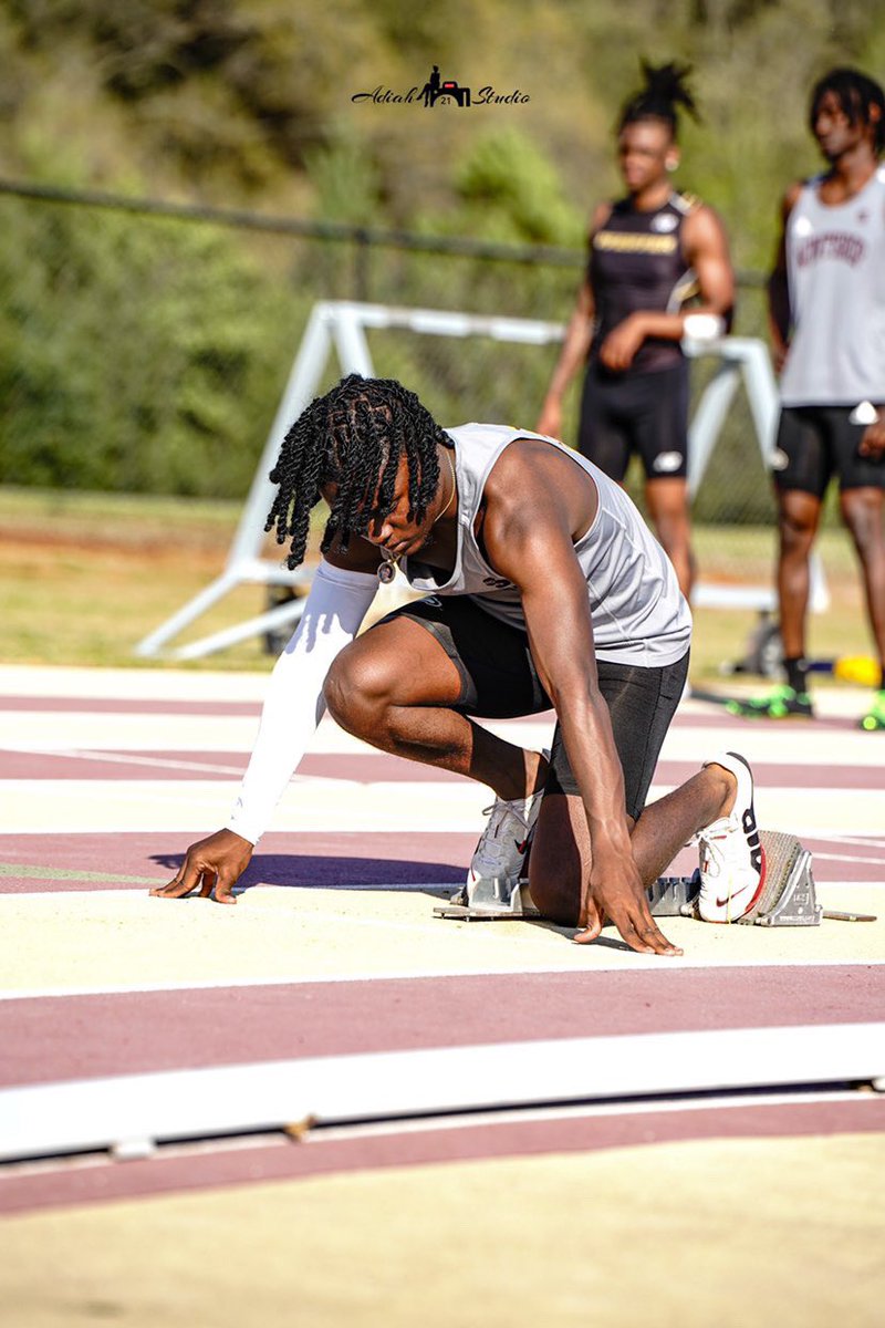 KendrickPulliam's tweet photo. Having fun with it 🦅 @WinthropTrackXC https://t.co/0UfmNUZGHw