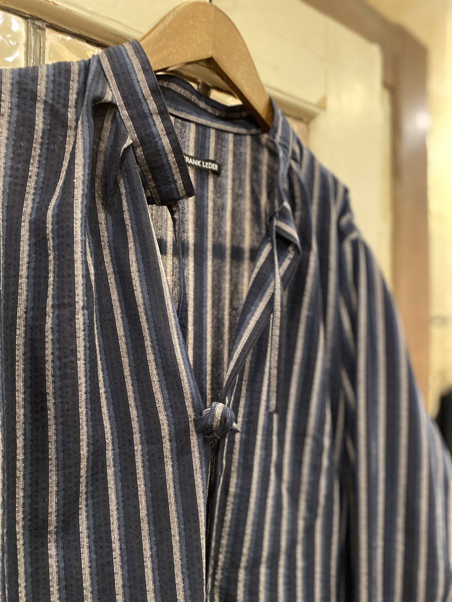 confect_kitte's tweet photo. CONFECT KITTE丸の内店オープン致しました。
本日は、鈴木、小林の2名がお客様のご来店を心よりお待ちしております。
franklederの新作も入荷しております。
ぜひ、お気軽に遊びにいらして下さい。
#CONFECT
#CONFECTKITTE丸の内
#frankleder
#KITTE丸の内
#フランクリーダー https://t.co/aIfYHi20Nt