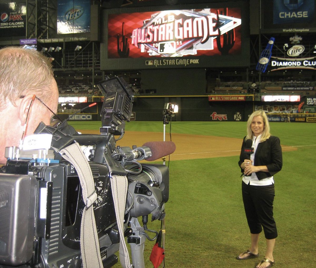 A bond between a cameraman and a journalist is a special one &amp; when u work together side by side thru demanding hours and crazy tight deadlines for the better part of 13 years u become family.Tim Moses was a gem to work with. Rest easy my friend ♥️