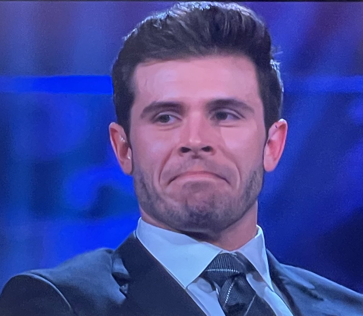 TheBachBabes's tweet photo. This sorta looks like the face of someone who may not still be with Kaity 

#TheBachelor https://t.co/5t1l5eyl0o