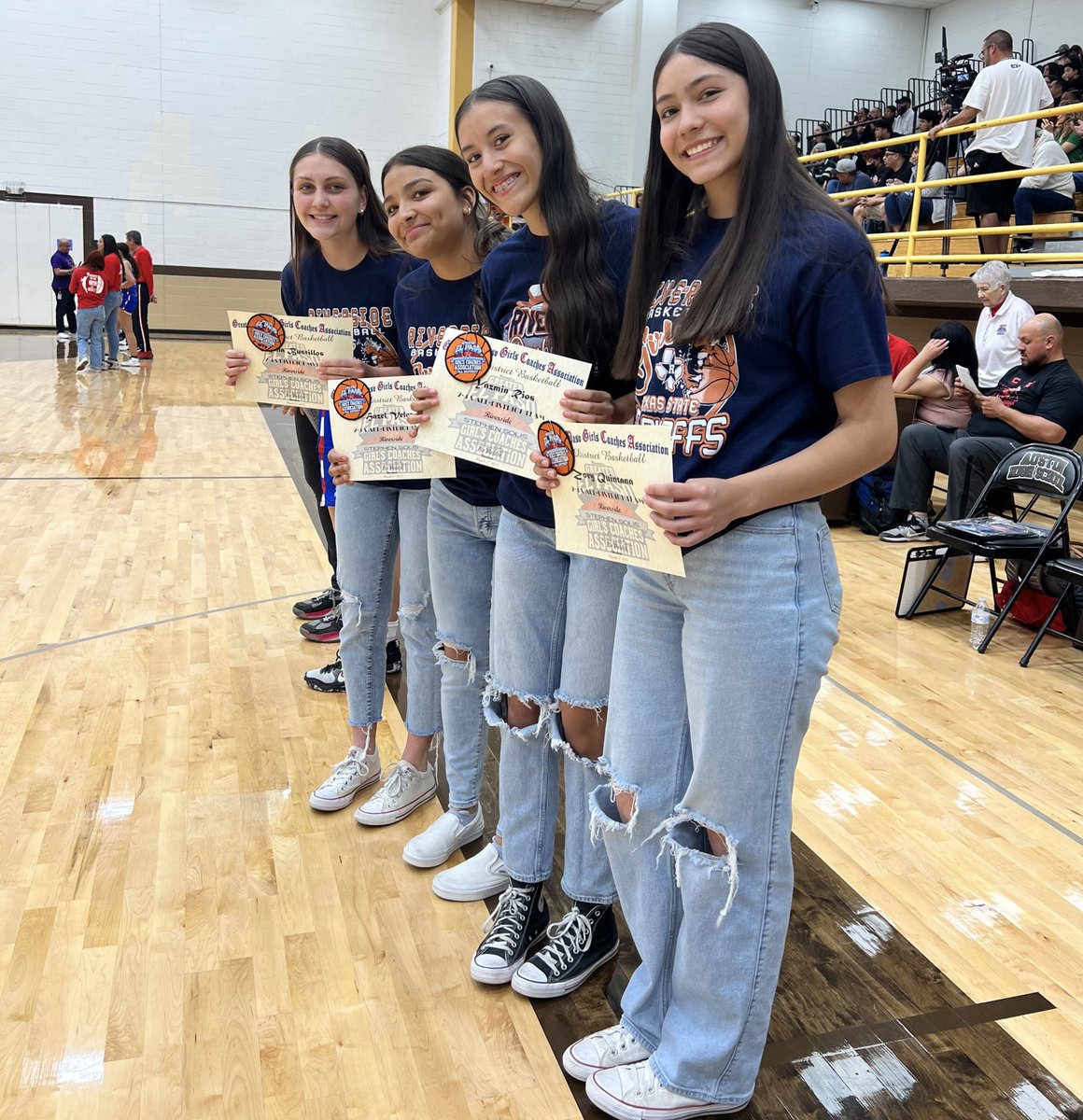 Way to go Ranger coaching staff and thank you @GreaterEl for hosting the All Star Game which honored our Rangers and talented young women from around our city! 🏀🤩  @ssolis3 @abustillos13 #riverside4ever