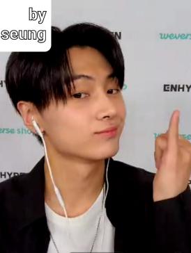 𝙼e llevé a 𝕤ora 🫂 a un rinconcito para escuchar #𝚒ntė𝔯lü𝚍ǝ多𝚚𝑢êsti𝚘𝕟 y quizás serle infiel a nuestro líder, pero entiendan que si se trata de la #𝚜aí𝚖૪𝔤𝔥øst·星期 no nos queda opción más que andar chillando con el volumen al 100% 🔊

𝑓irst —— 𝚕ove ๑˚˖ #𝕂oko