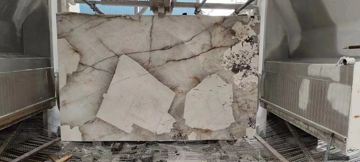 echoqiaoa's tweet photo. Pandora Granite Slab in stock

#slab #granite #naturalstone #pandoraslab #homedesign #homeimprovement #homedesign #luxurystone #luxuryhomes #countertop #tabletop https://t.co/MIMVK5tVru