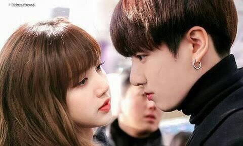 fifinred's tweet photo. @readyforthiss lisa x jungkook #bestship #pray4them #mispapás #ellosmeparieron https://t.co/oGG4HOKofN